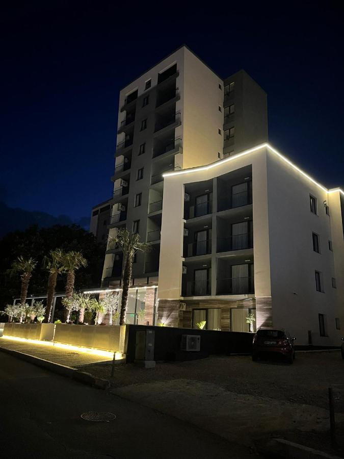 N Hotel Sutomore Eksteriør billede