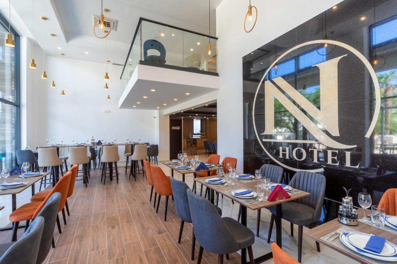 N Hotel Sutomore Eksteriør billede